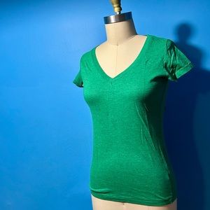 H and M T shirt